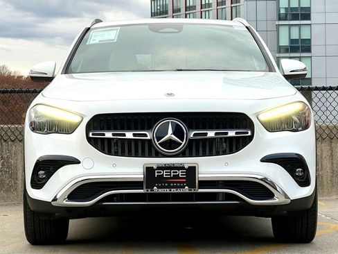 Certified 2025 Mercedes-Benz GLA 250 4MATIC image 3