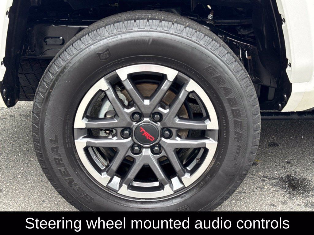 Used 2024 Toyota Tacoma TRD Sport w/ TRD Sport Upgrade Package RWD image 10