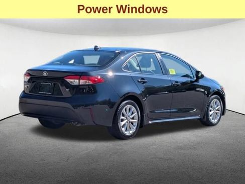 Used 2020 Toyota Corolla LE w/ LE Convenience Package FWD image 5
