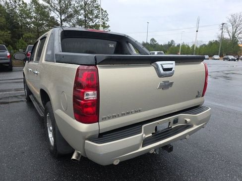 Used 2008 Chevrolet Avalanche LT w/ LT Preferred Equipment Group image 22