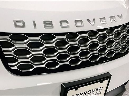 Certified 2025 Land Rover Discovery S AWD/4WD image 27