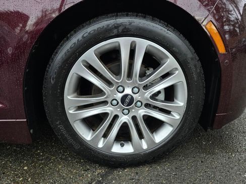 Used 2013 Lincoln MKZ Hybrid image 9