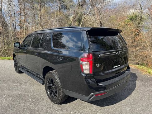 Used 2022 Chevrolet Suburban Z71 w/ Luxury Package image 8