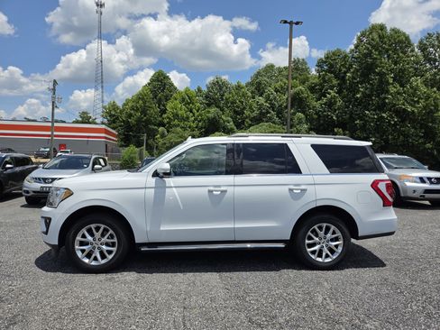 Used 2020 Ford Expedition XLT w/ Equipment Group 202A RWD image 8