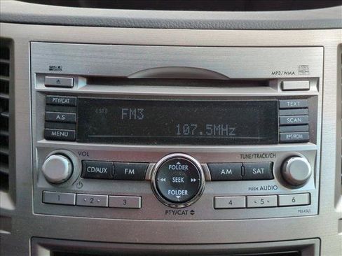 Used 2011 Subaru Outback 2.5i image 16