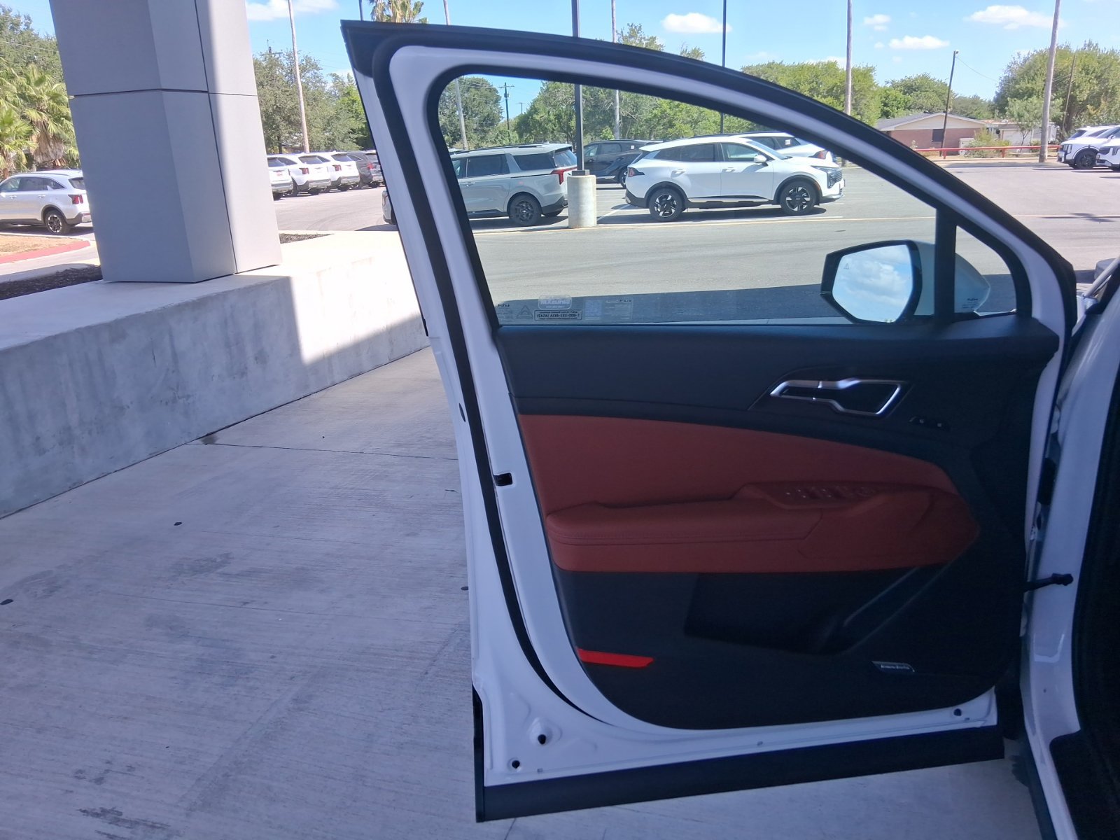 New 2026 Kia Sportage SX FWD image 20