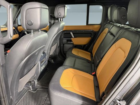 Used 2023 Land Rover Defender 110 X-Dynamic SE AWD/4WD image 13