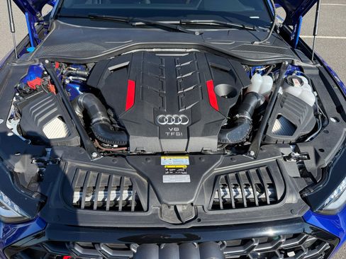 Used 2024 Audi S8 w/ S8 Black Optic Plus Package image 20