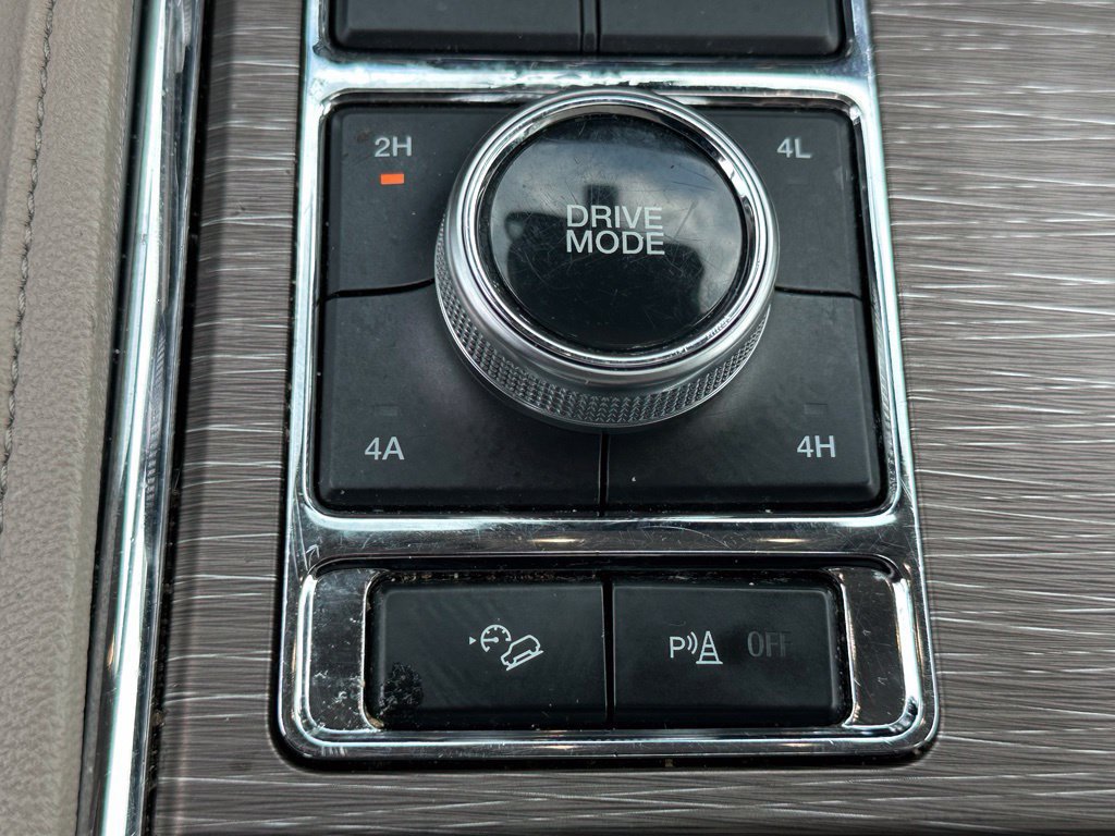 Used 2023 Ford Expedition Limited AWD/4WD image 7