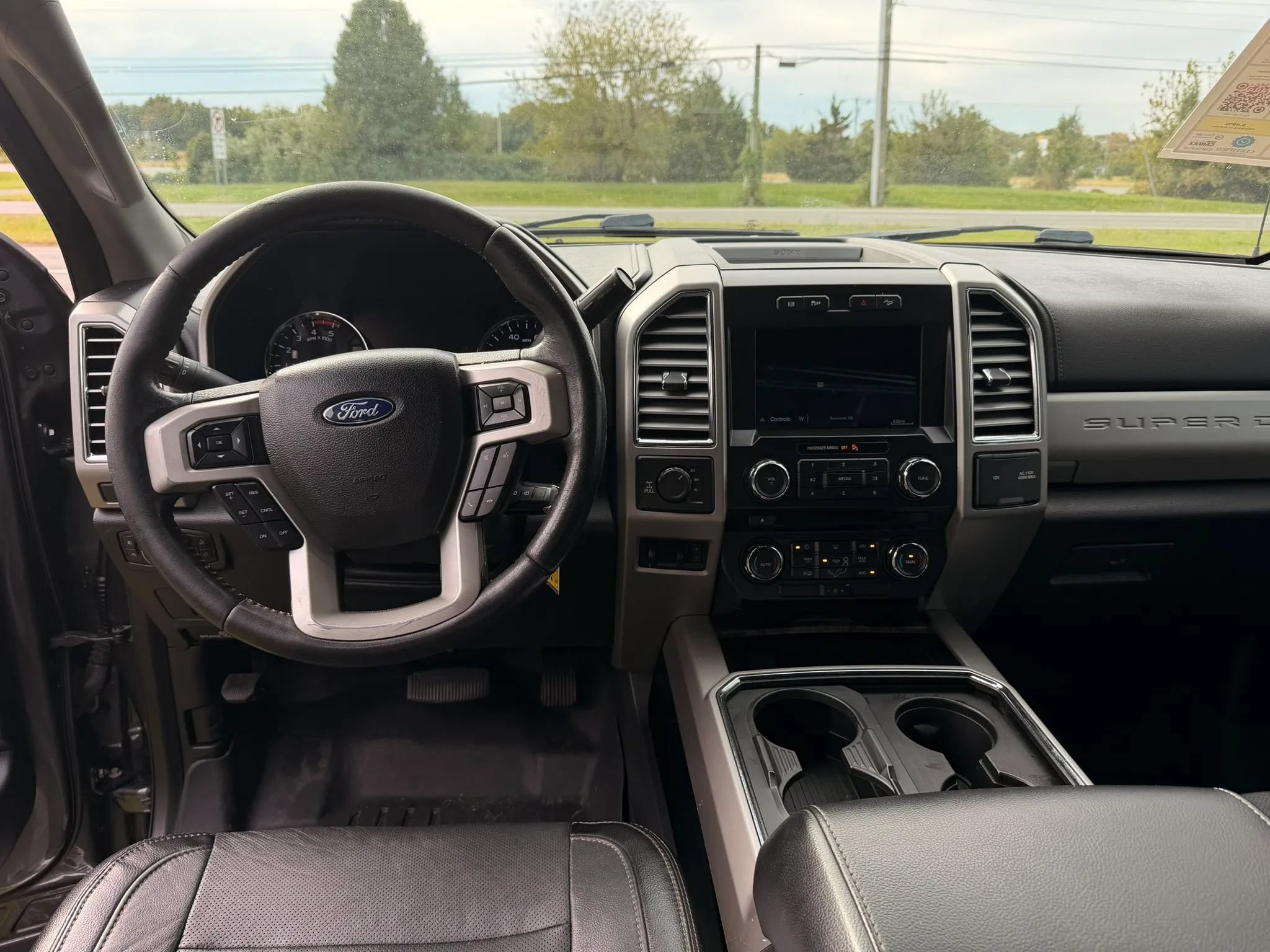 Used 2017 Ford F250 Lariat w/ Chrome Package AWD/4WD image 4
