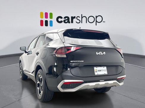 Used 2025 Kia Sportage LX AWD/4WD image 3