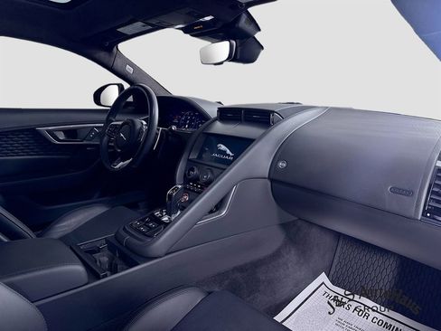Used 2021 Jaguar F-TYPE R image 36