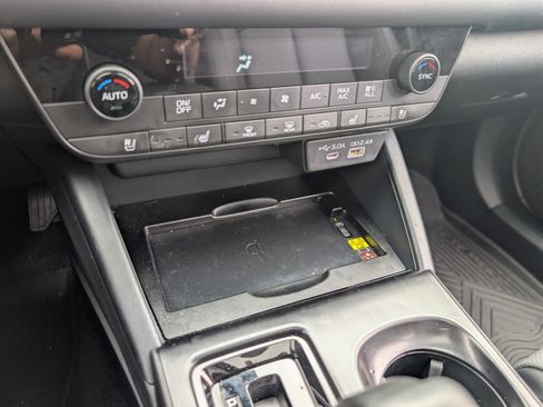 Certified 2026 Subaru Outback Touring AWD/4WD image 33