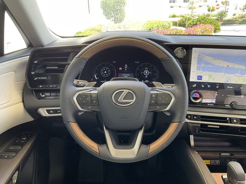 Used 2026 Lexus RX 350 w/ Convenience Package image 13