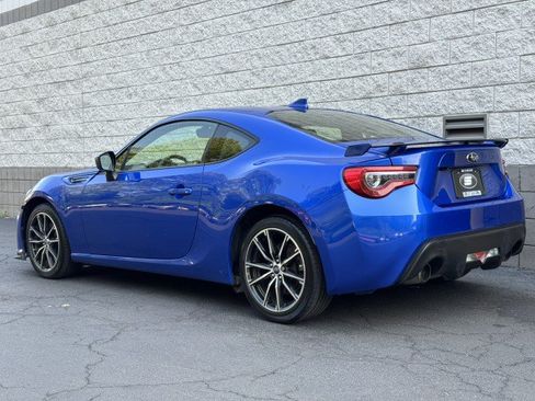 Used 2019 Subaru BRZ Premium w/ Popular Package #2 RWD image 2