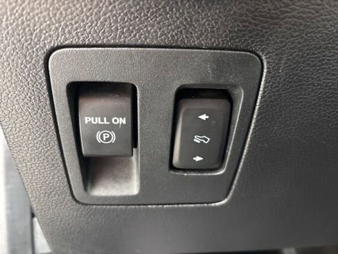 Used 2020 Ford F150 Lariat w/ Equipment Group 502A Luxury image 17