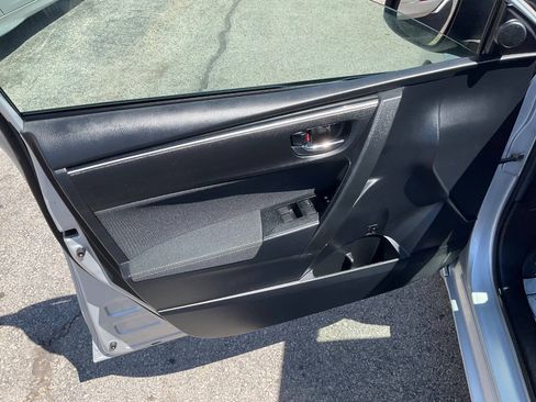 Used 2017 Toyota Corolla LE FWD image 16