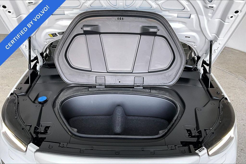 Certified 2023 Volvo XC40 Recharge Ultimate AWD/4WD image 40