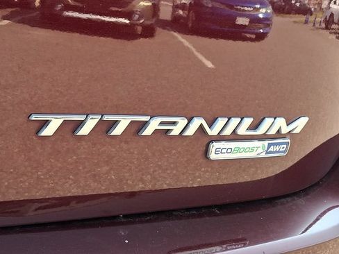 Used 2017 Ford Edge Titanium w/ Equipment Group 301A AWD/4WD image 34