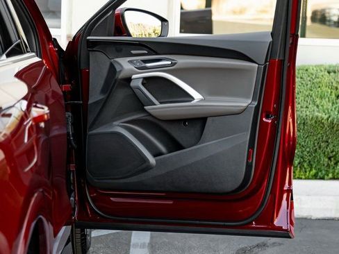 New 2025 Audi Q5 Premium Plus image 24