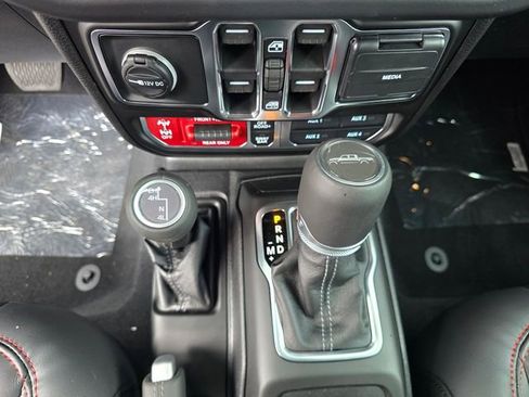 New 2026 Jeep Gladiator Rubicon AWD/4WD image 15