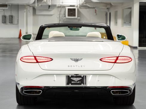 New 2026 Bentley Continental GTC AWD/4WD image 4