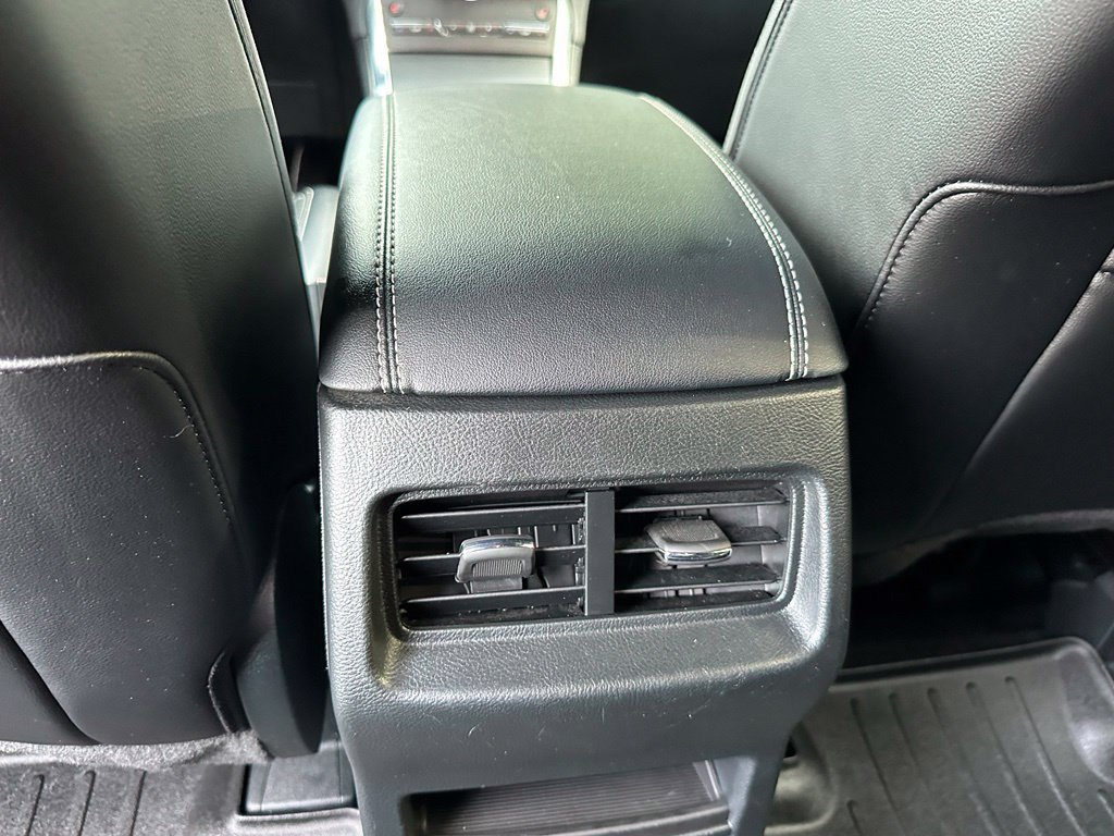 Used 2020 Ford Edge ST w/ Cold Weather Package AWD/4WD image 22