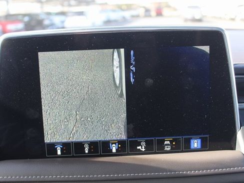 Used 2023 GMC Yukon SLT w/ SLT Luxury Package image 38