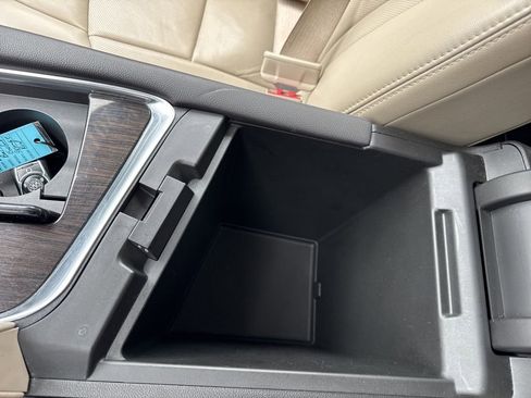 Certified 2018 Buick Enclave Essence image 31