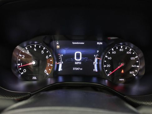 Used 2025 Jeep Compass Trailhawk AWD/4WD image 10