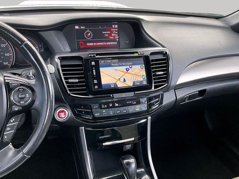 Used 2016 Honda Accord Touring image 7