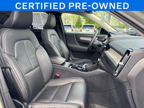 Used 2023 Volvo XC40 B5 Plus w/ Protection Package Premier AWD/4WD image 21