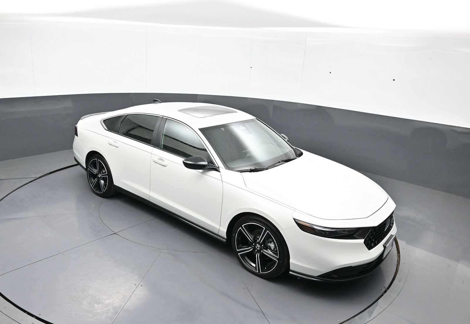 Used 2025 Honda Accord Sport image 33