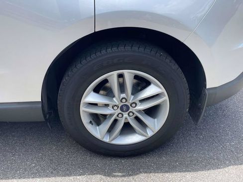 Certified 2018 Ford Edge SEL w/ Equipment Group 201A AWD/4WD image 24