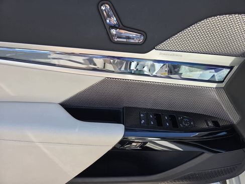 Certified 2023 BMW 740i w/ Parking Assistance Package RWD image 23