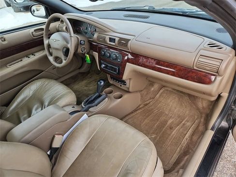 Used 2001 Chrysler Sebring LXi image 25