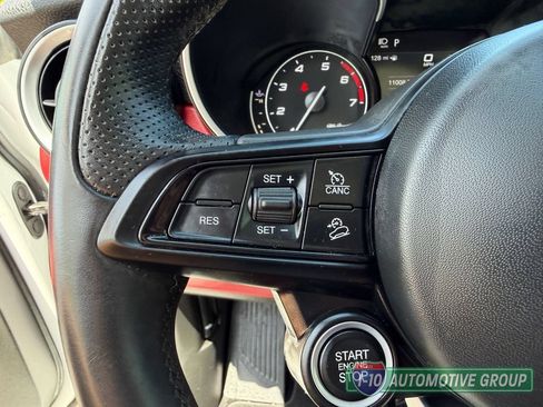 Used 2020 Alfa Romeo Stelvio w/ Nero Edizione RWD image 18