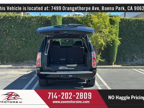 Used 2011 GMC Yukon XL Denali AWD/4WD image 16