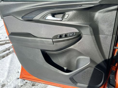 Used 2022 Chevrolet TrailBlazer LT image 30