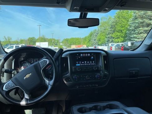Used 2018 Chevrolet Silverado 1500 LT w/ All Star Edition AWD/4WD image 8