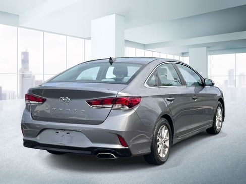 Used 2018 Hyundai Sonata SE FWD image 4
