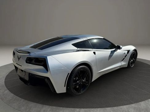 Used 2017 Chevrolet Corvette Stingray Coupe w/ Carbon Flash Badge Package RWD image 5