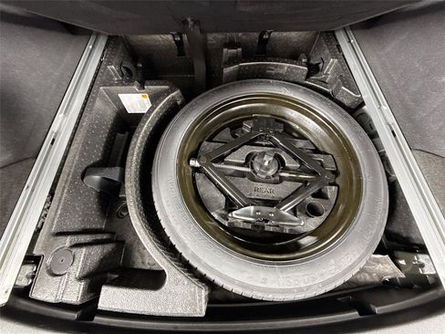 Used 2025 Cadillac XT5 Premium Luxury image 39