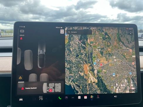 Used 2023 Tesla Model 3 Performance image 12