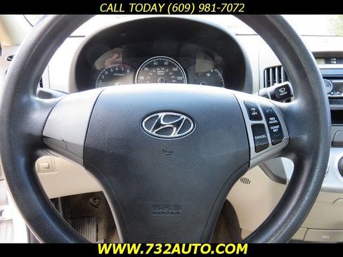 Used 2010 Hyundai Elantra GLS image 25