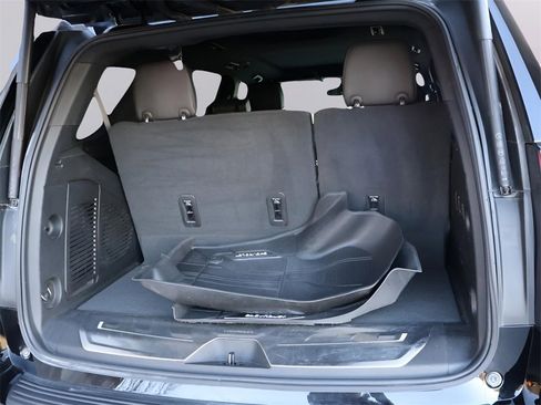 Used 2022 Chevrolet Tahoe LT w/ LT Signature Plus Package image 19