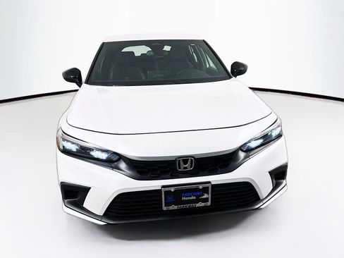 Used 2024 Honda Civic Sport image 2