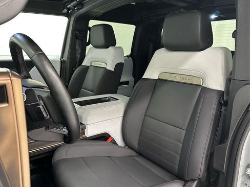 Used 2025 GMC Hummer EV 3X AWD/4WD image 13