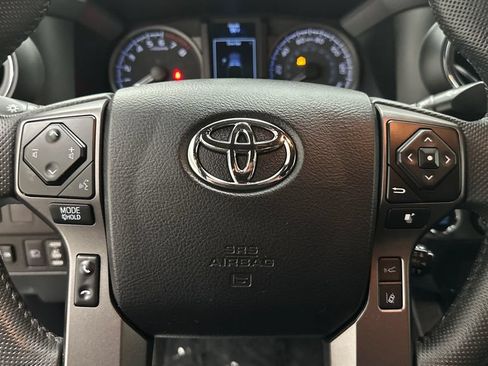 Used 2023 Toyota Tacoma TRD Off-Road AWD/4WD image 15