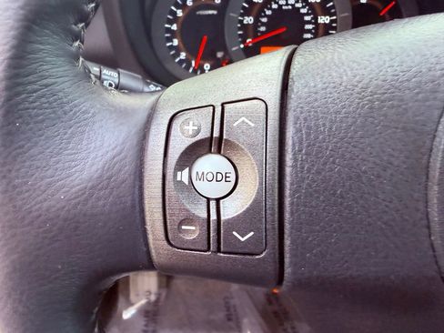 Used 2010 Toyota RAV4 Limited AWD/4WD image 19
